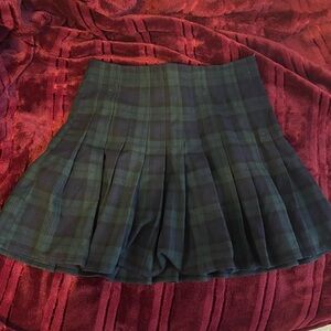 Brandy Melville pleated skirt!!